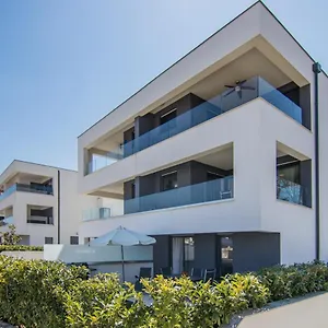 Dodo Apartment Vantacici